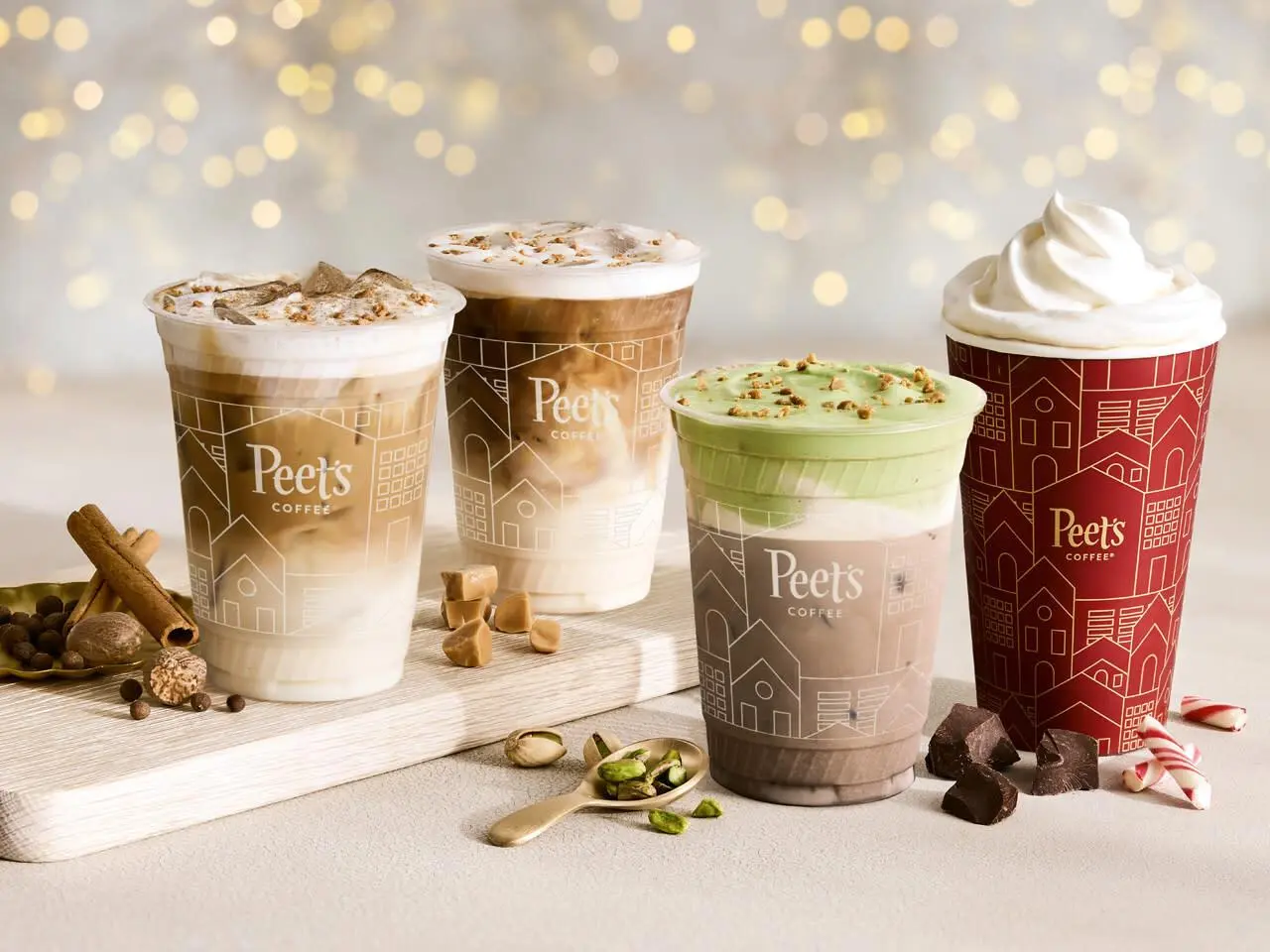 Selección de bebidas navideñas en una cafetería mexicana