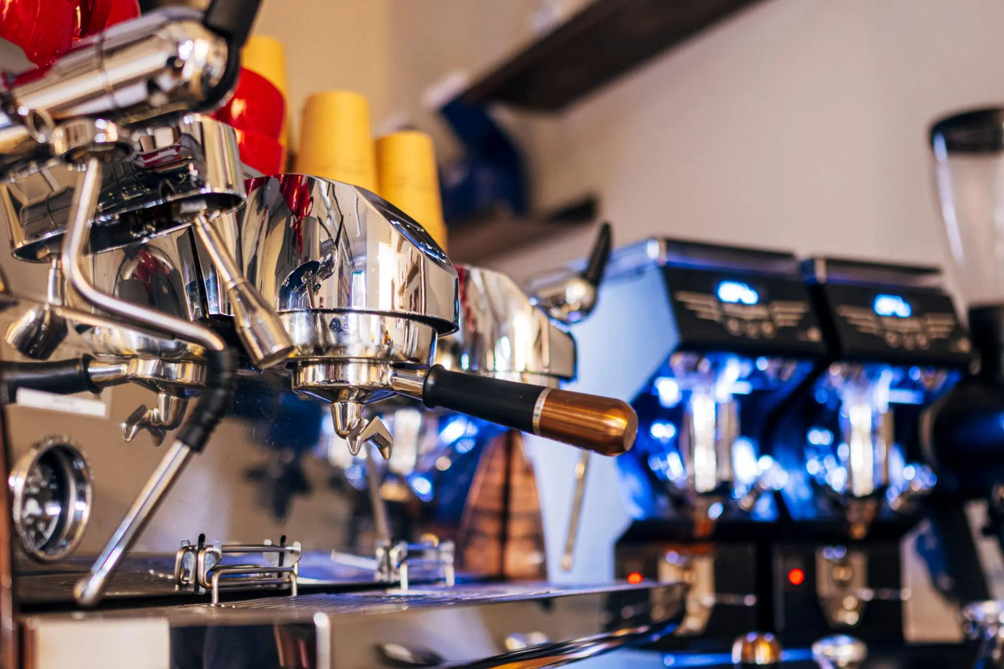 Cafetería de especialidad con gran afluencia usando Gaggia