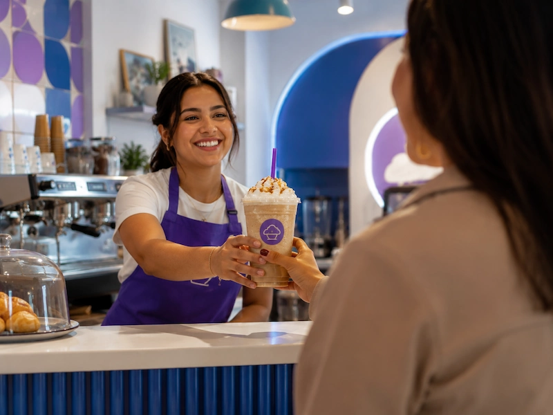 Atención al cliente en cafetería