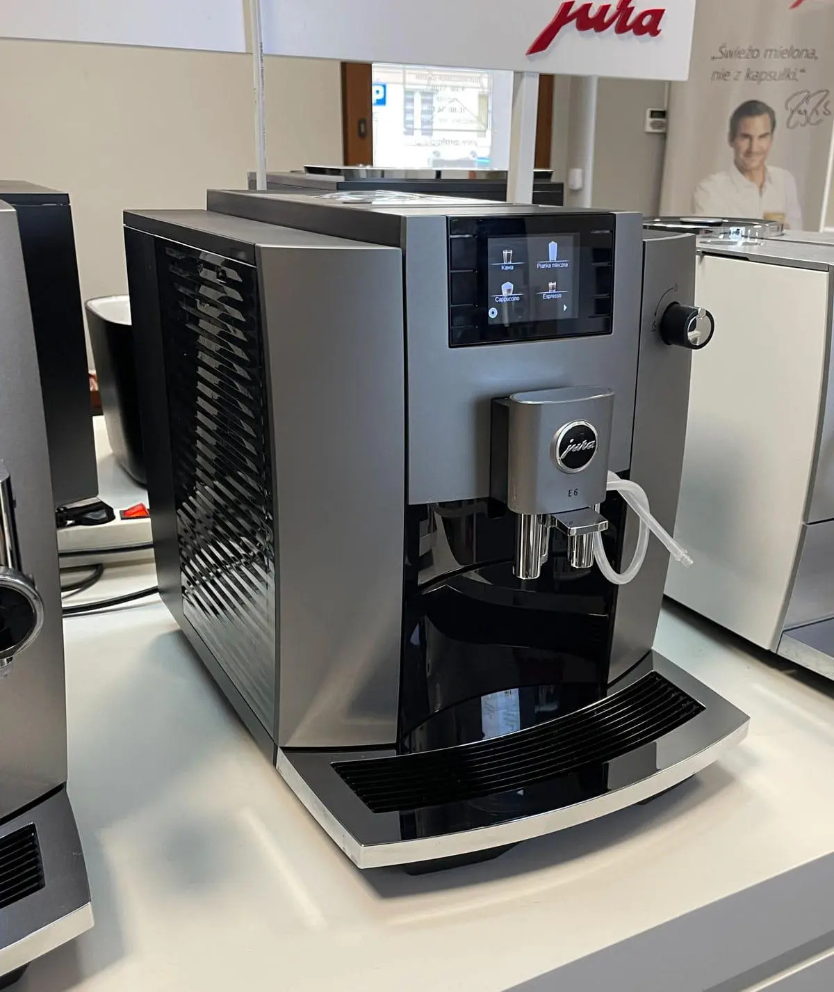 Cafetera JURA E6 para oficina y pequeño negocio