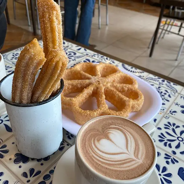 Bebida inspirada en churro para cafetería