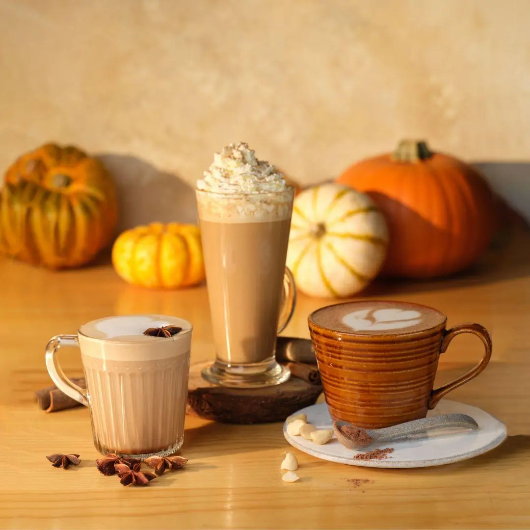 Menú de bebidas de otoño para cafetería