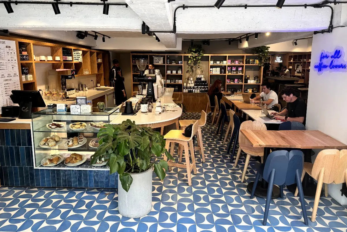 Planeación de instalaciones eléctricas hidráulicas y de equipos para cafetería