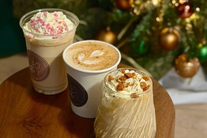 Bebidas de menú navideño para cafetería