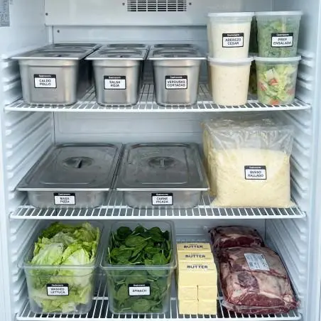 Inventario de cafetería organizado con sistema de primeras entradas primeras salidas
