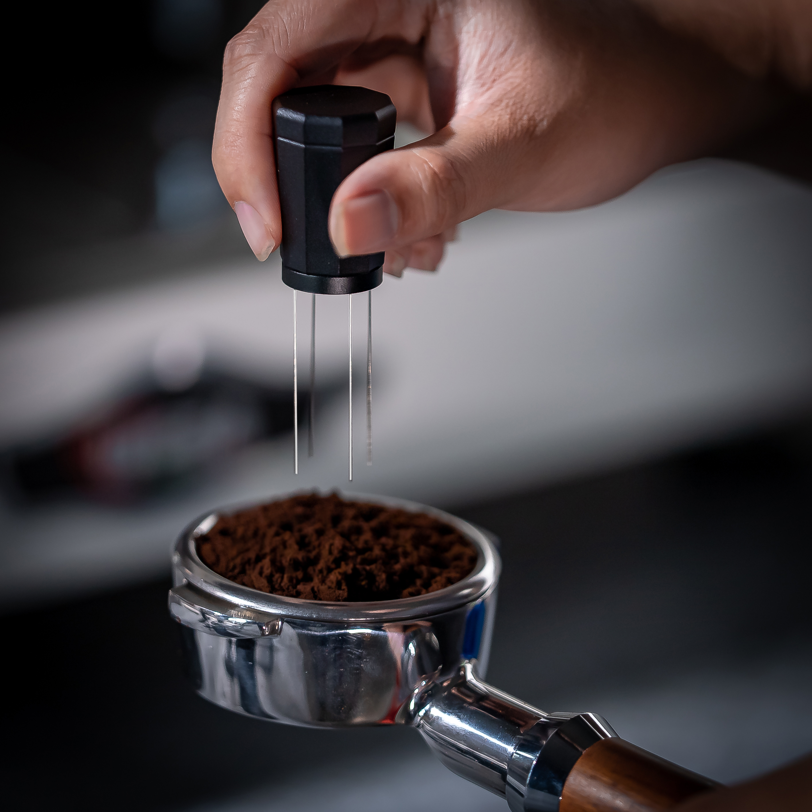 Distribuidor de Café con Aguja y Imán