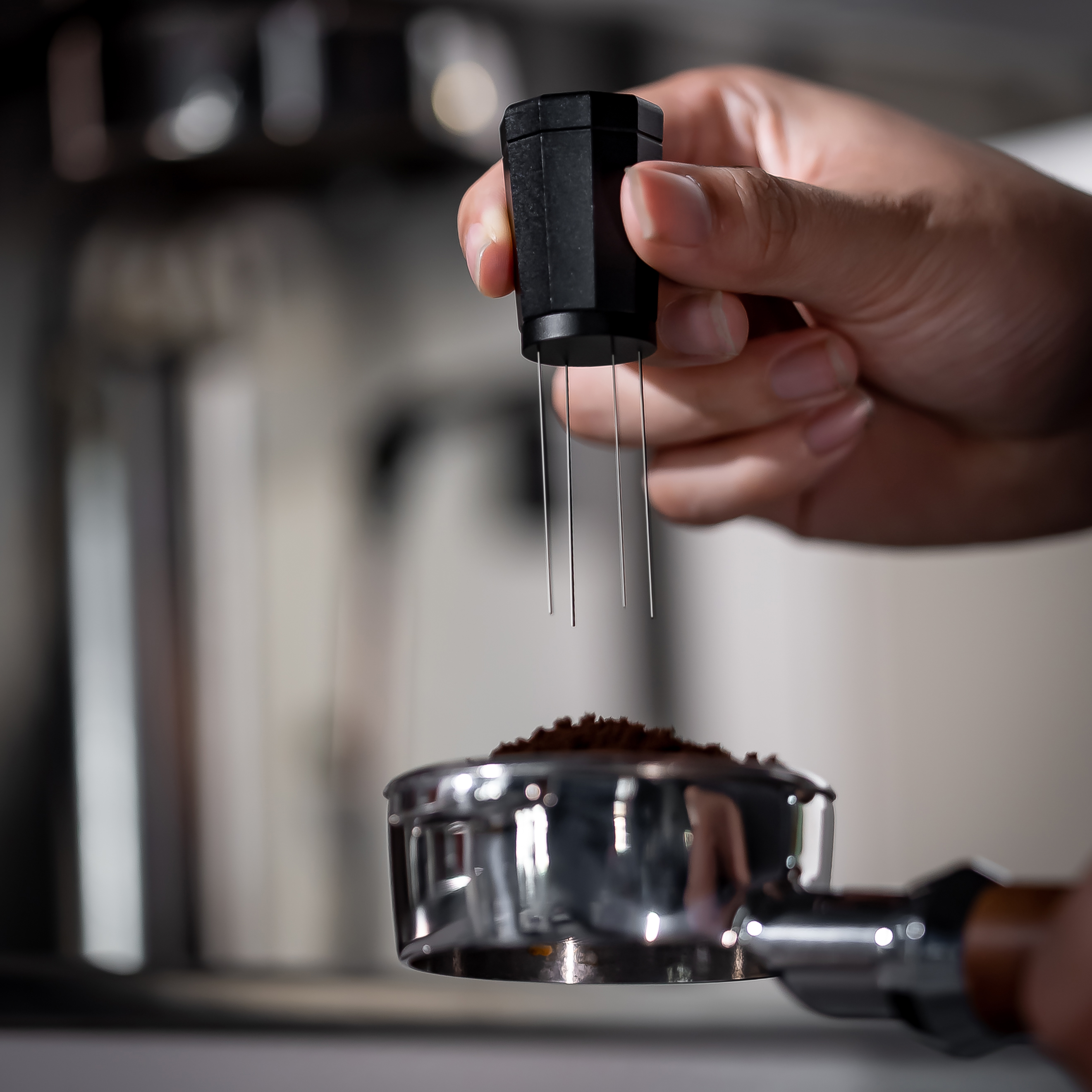 Distribuidor de Café con Aguja y Imán